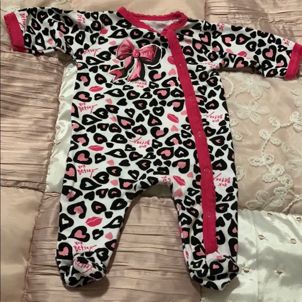 3months button sleeper